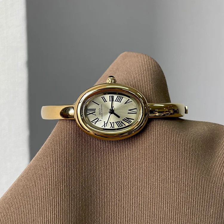 法式椭圆小浴缸设计感女士石英手表轻奢小众百搭时尚精致