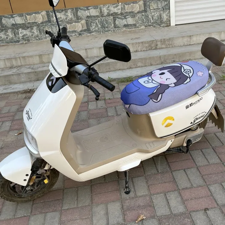 电动车座套防晒隔热透气防滑踏板摩托车座套四季通用款