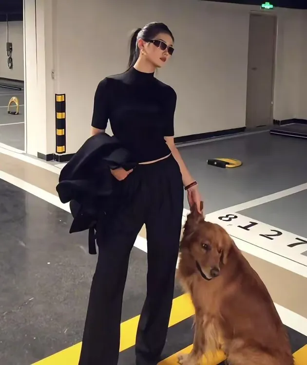 【薄荷雪糕】气质拽姐半高领T恤内搭上衣女秋冬阔腿休闲裤黑色套装