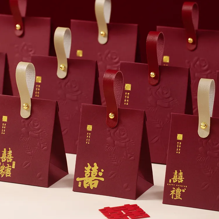 结婚喜糖盒新款高级感烫金国风结婚喜糖盒婚礼订婚专用伴手礼礼盒