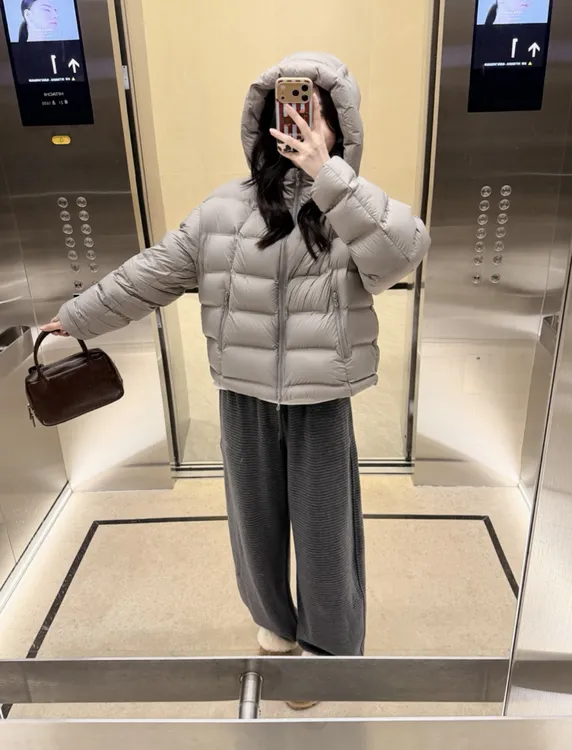 FAR ZOOM  95匈牙利进口白鹅绒泡芙面料羽绒服