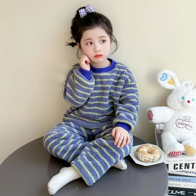 儿童睡衣秋冬季珊瑚绒加厚女宝宝可爱条纹家居服套装2025新款套装