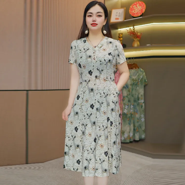 大码妈妈春夏装连衣裙洋气新款40岁50中老年女高贵时尚阔太太裙子