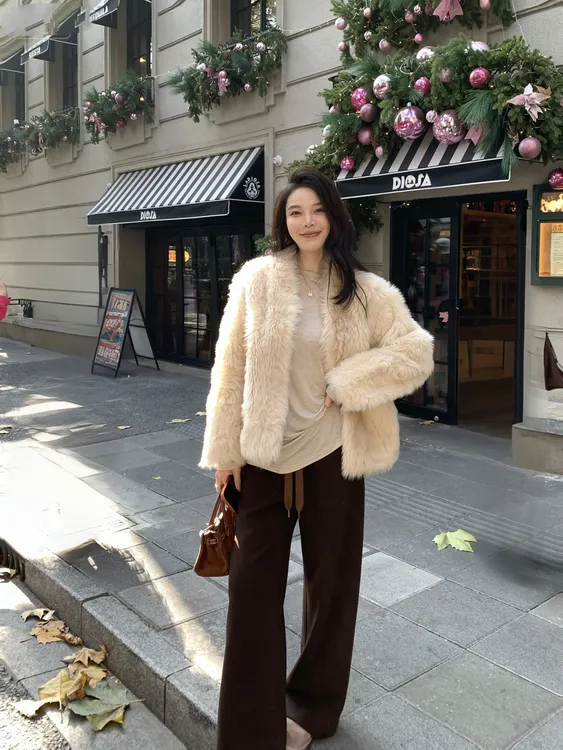 BIG WHITE REMADE“松霜茶歇”进口托斯卡纳皮毛一体奢感外套S25999