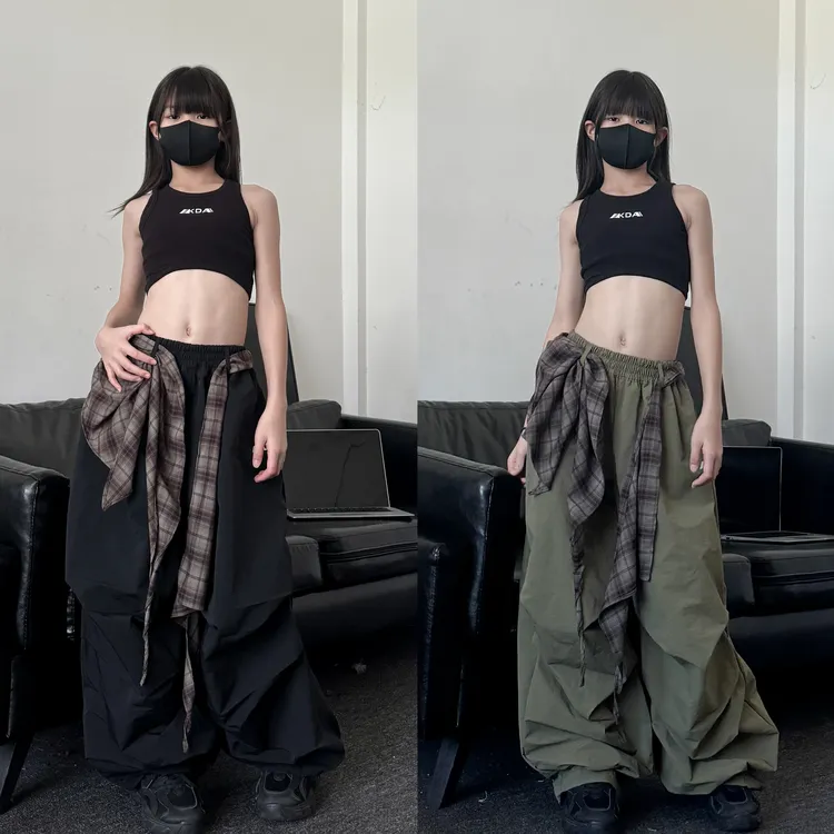 2025春秋新款童装潮酷男女儿童宽松休闲裤格子腰封爵士舞伞兵裤