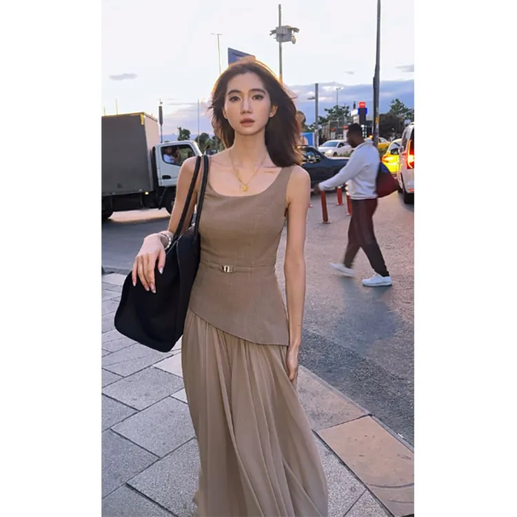 2025夏季法式高级感无袖不规则上衣气质时尚收腰a字半身裙两件套