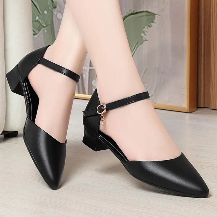 2025年夏季新款女单鞋真皮软皮中年妈妈鞋中跟舒适休闲尖头一字扣