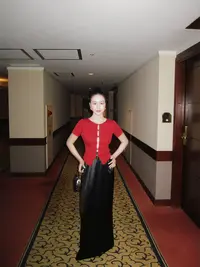 【内购】小众定制手工缝珠Tee   250186