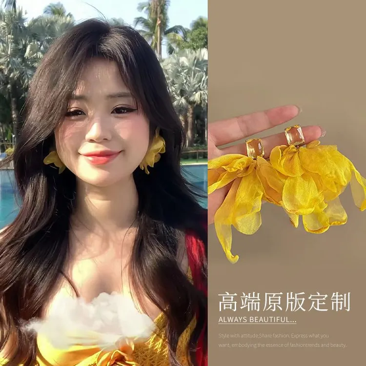 早春ins氛围感黄色花瓣耳环女方形雪纺花朵耳钉超仙耳饰2025新款
