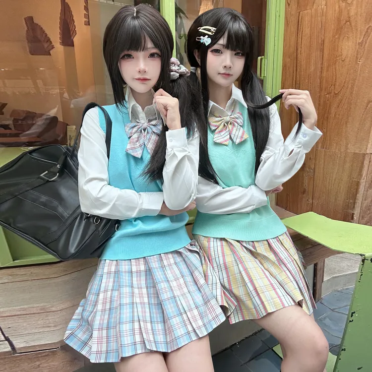 小狐町原创JK长袖短袖基础款衬衫纯色背心格裙三件套学院风jk套装