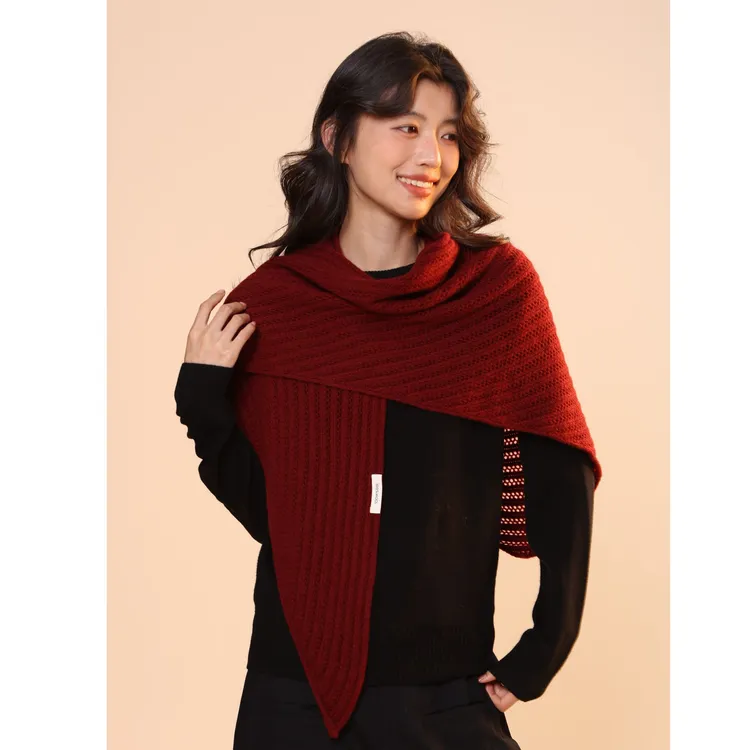 100%澳洲羊毛高端三角巾女士秋冬纯色180*65CM简约时尚镂空披肩