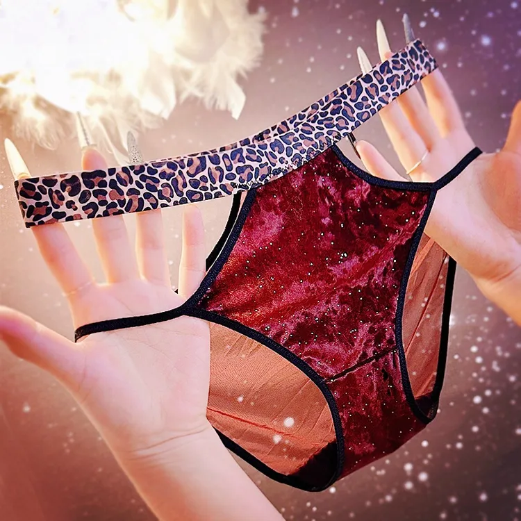 2025新款丝绒内裤女性感豹纹腰边闪闪镂空低腰诱惑火辣蕾丝三角裤