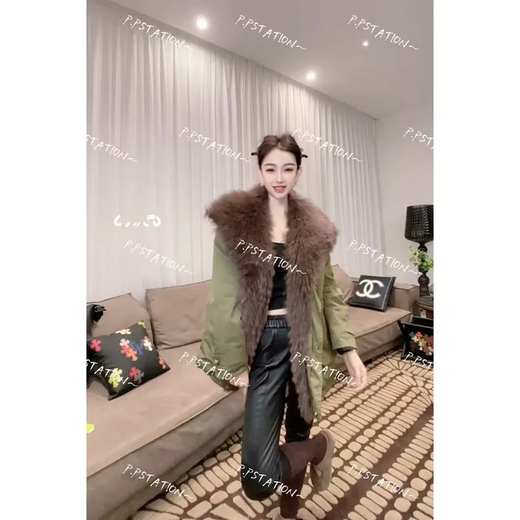 PP 2026 | 郁郁葱葱 秋冬暖系风绿布料狐狸毛领可拆卸羽绒服59373