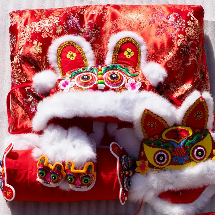 巧手绣娘手工兔毛虎头披风鱼虎帽虎头鞋虎头枕头满月百天生日礼物