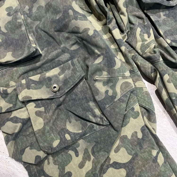 2025新款美式复古褶皱多口袋迷彩工装男