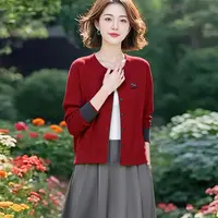 秋冬圆领百搭毛衣开衫气质短款新款女针织外套减龄上衣