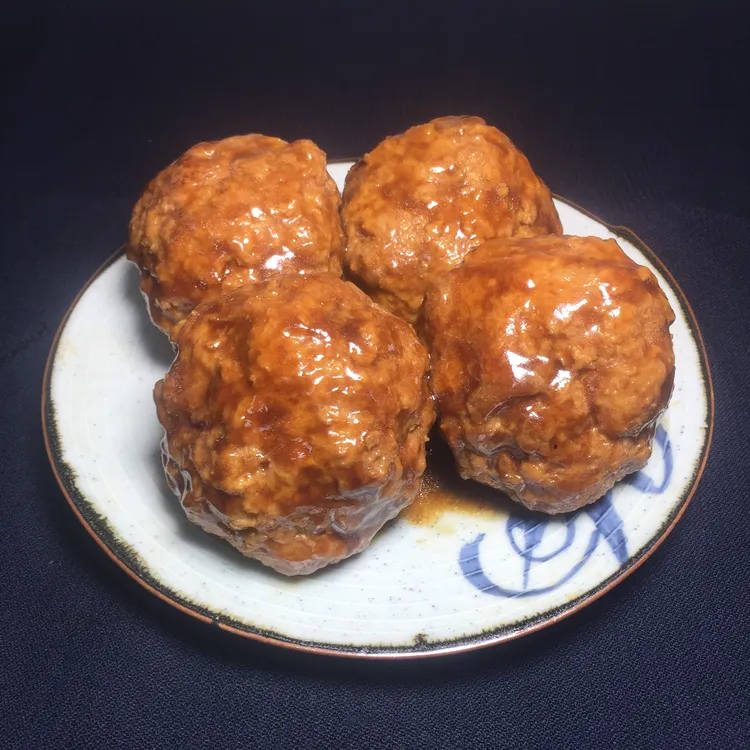 天津传统四喜丸子红烧狮子头