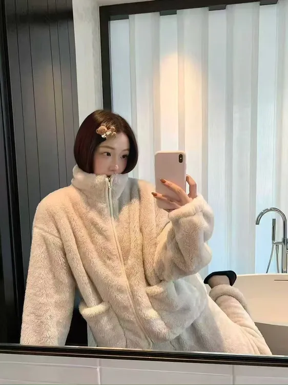 秋冬季睡衣女士加厚珊瑚绒学生少女圆领大码休闲可爱家居服套装