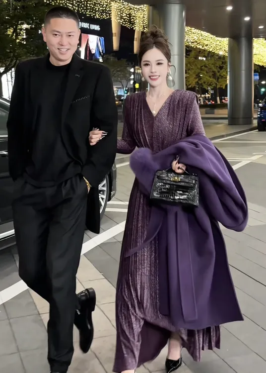 【冬装新款】DL155显瘦针织亮闪闪束腰百褶连衣裙紫色连衣裙长款