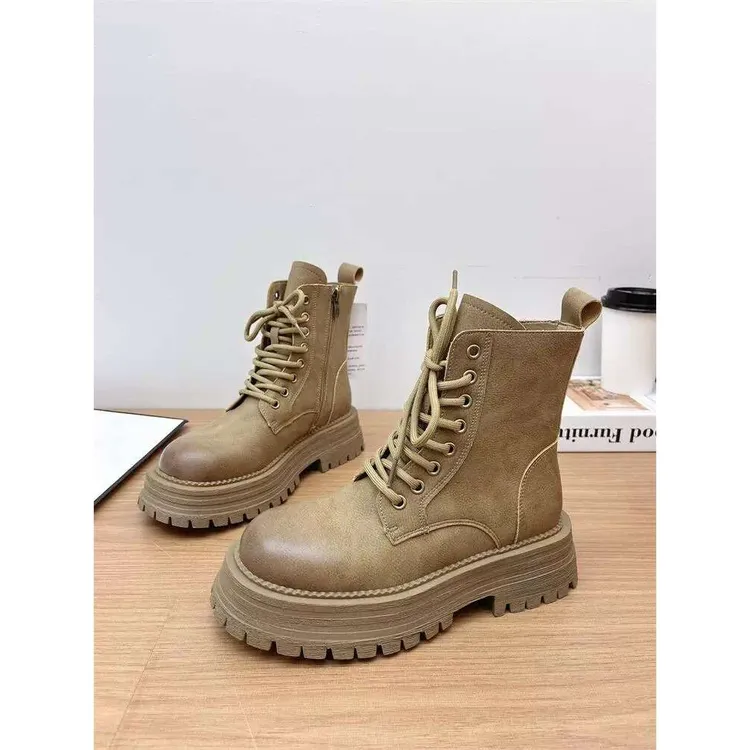 2025秋冬新款真皮厚底短筒靴女复古工装休闲系带英伦风机车马丁靴