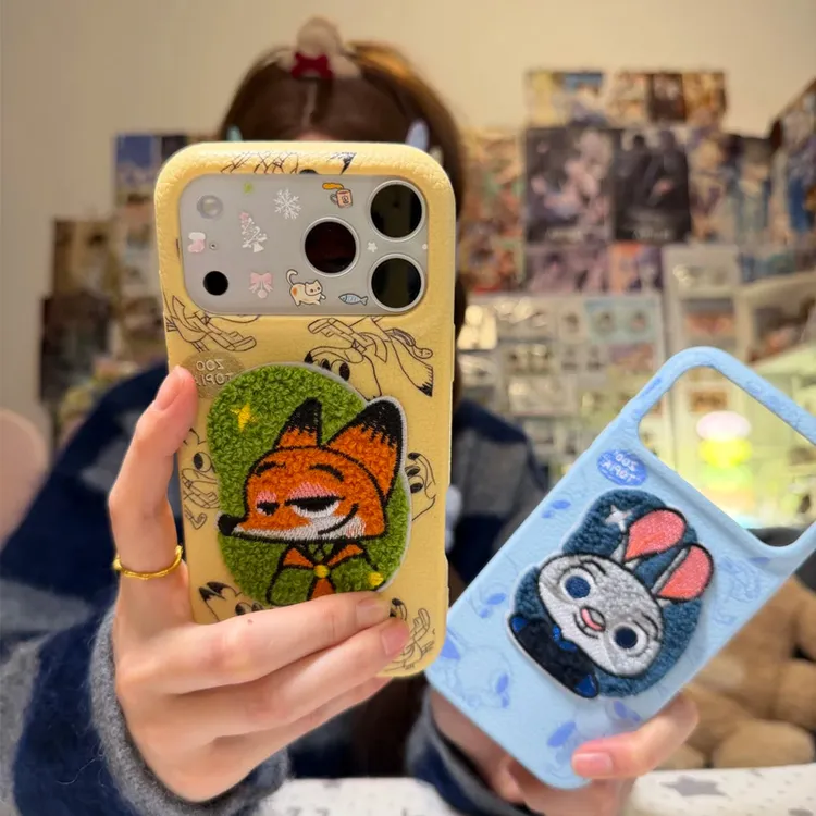 BANCA朱迪尼克刺绣适用苹果17/16promax手机壳华为vivoppo小米15