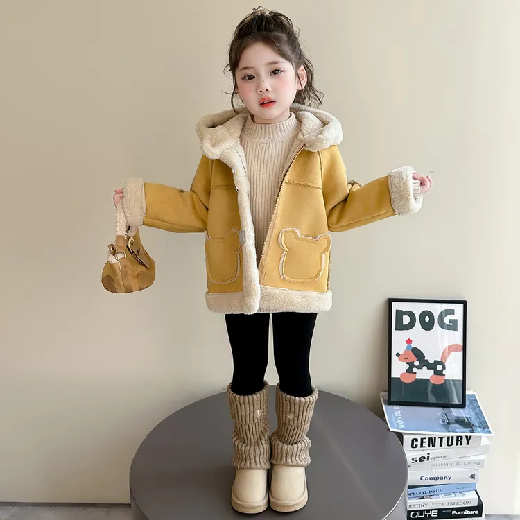 女小童加绒皮毛一体外套秋冬女宝宝加厚保暖冬装儿童时髦百搭夹克