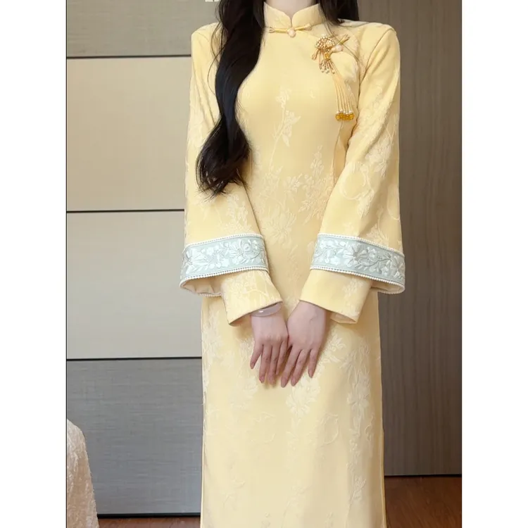 黄色复古新中式改良长袖旗袍女2025秋季新款日常可穿年轻款连衣裙
