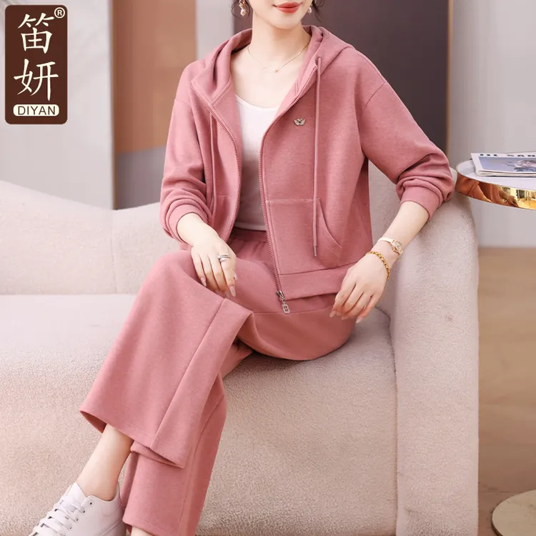 中年妈妈五十多岁洋气套装早秋中老年春秋款外套女阔太太高贵上衣