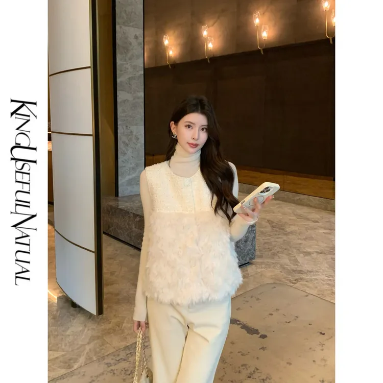 KUN【冬至】奢贵奶呼呼 羊毛亮片小香小卷毛百搭叠穿米白马甲上衣