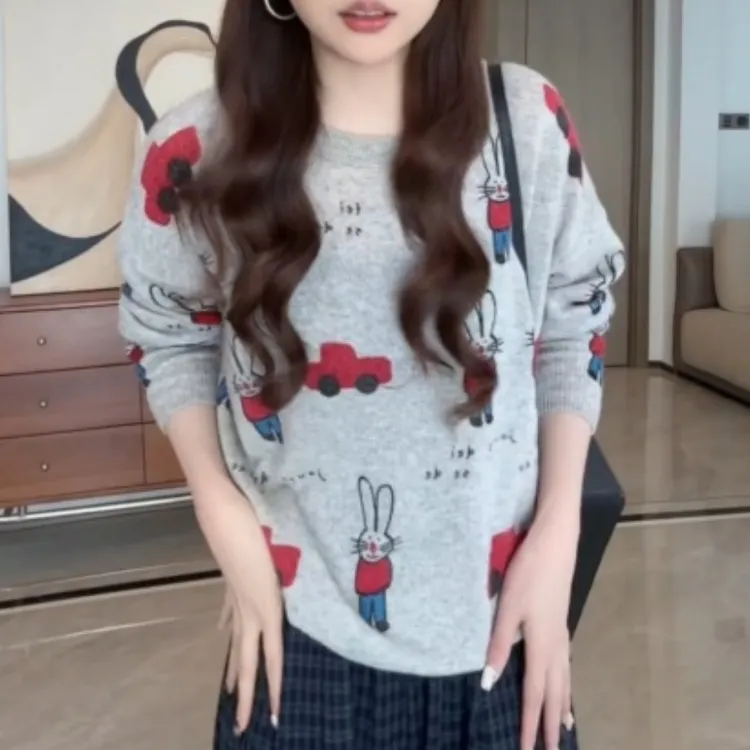 秋季洋气减龄慵懒风宽松套头软糯字母卡通兔子针织衫LK2506586