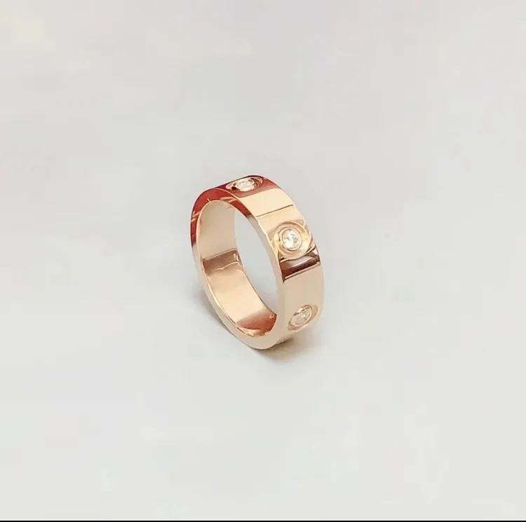 钛钢莫桑石戒指 卡夹LEVE新款高配版本精工钛钢戒子男戒情侣单钻