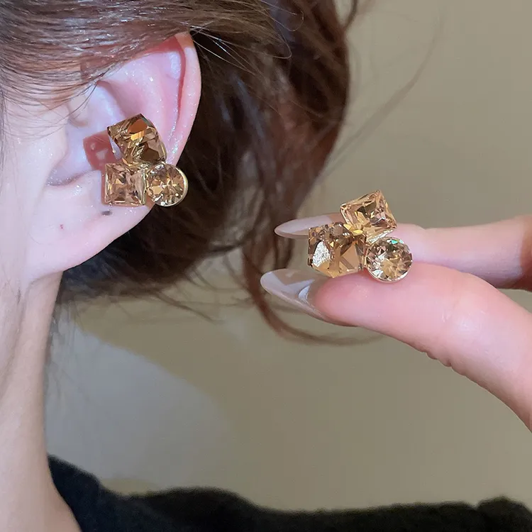 铜合金耳饰 精品/镶钻方耳夹美拉德复古气质无耳洞耳骨夹轻奢耳饰