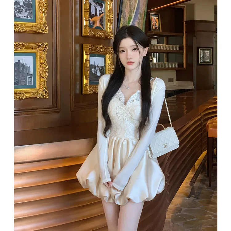 YYW汪澜的妹妹 午后芭蕾 精致蕾丝拼接缎面吊带裙套装女修身开衫