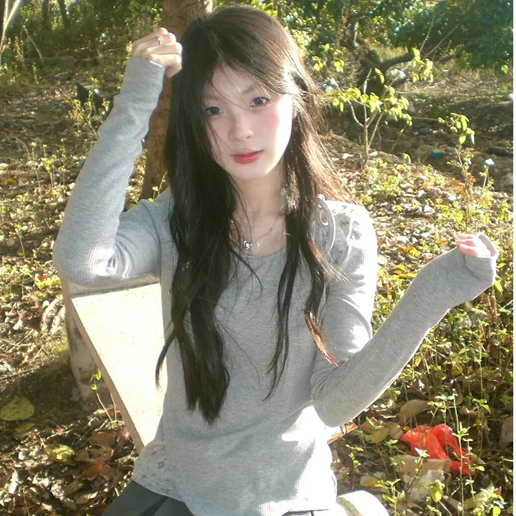 早秋新款小碎花拼接假两件长袖t恤辣妹修身显瘦百搭设计感上衣ins