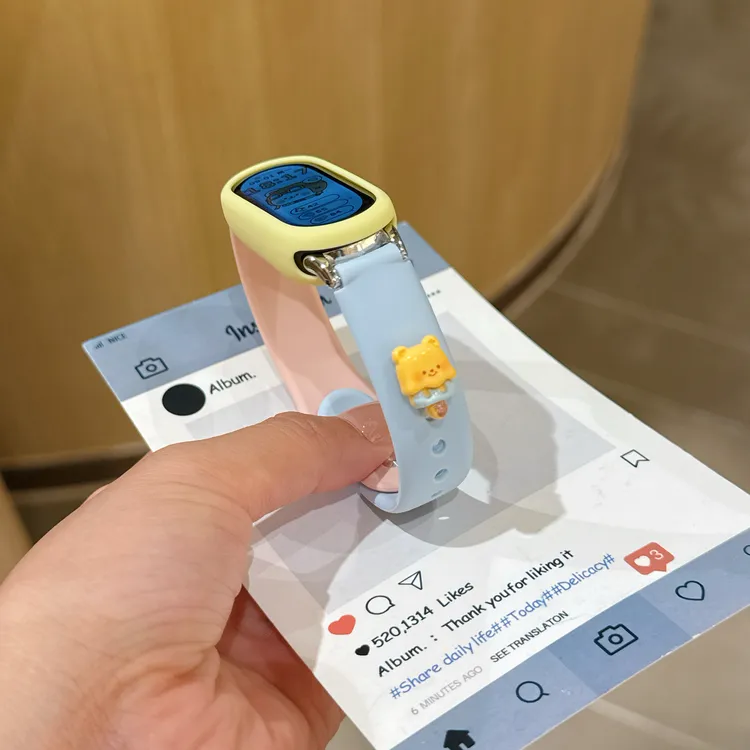 适用小米手环10手环9手环8NFC表带新款可爱冰淇淋熊女款硅胶表带