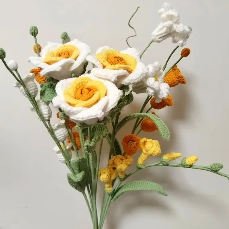 成品手工毛线花小泰玫秘鲁水仙小苍兰铃兰花束仿真装饰花爱的礼物