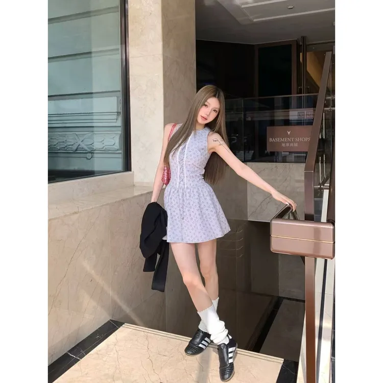 miu系碎花无袖背心连衣裙气质收腰初恋小白裙子