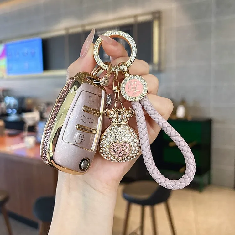 适用奥迪A4L钥匙套q5l壳a6l女a3l/a7l/q7/a5车a8/q4/q6/q8包ttrs