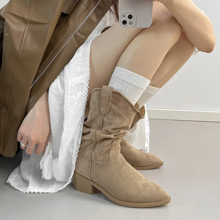 吴昕同款骑士靴秋日记忆高跟短靴女显瘦美拉德堆堆靴尖头牛仔靴女