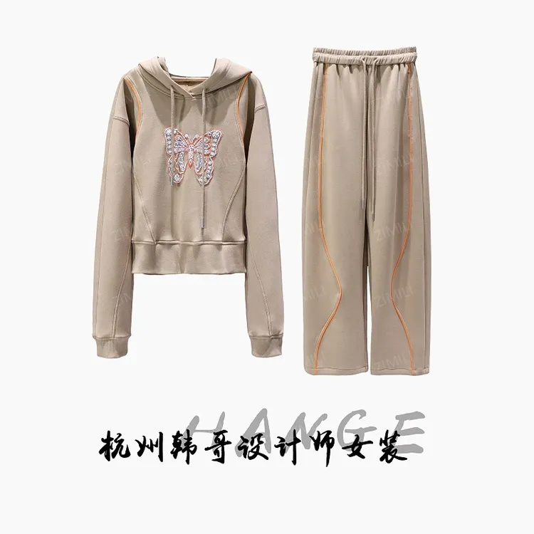 【韩哥女装】2025秋冬《卡布奇诺》卡其色蝴蝶珠片绣连帽套装5980-Q1
