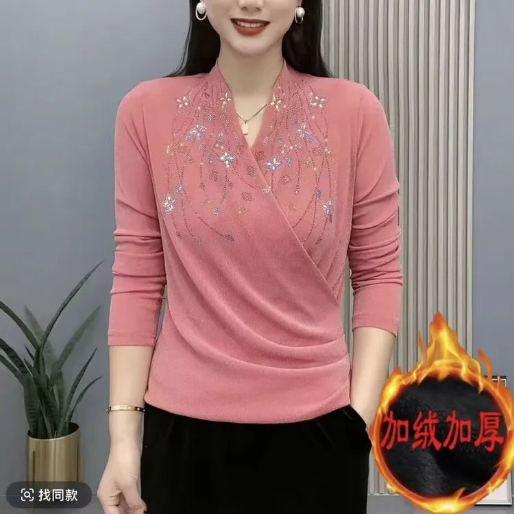 【加绒上了】秋冬款交叉领妈妈装纯色烫钻小花洋气长袖百搭打底衫