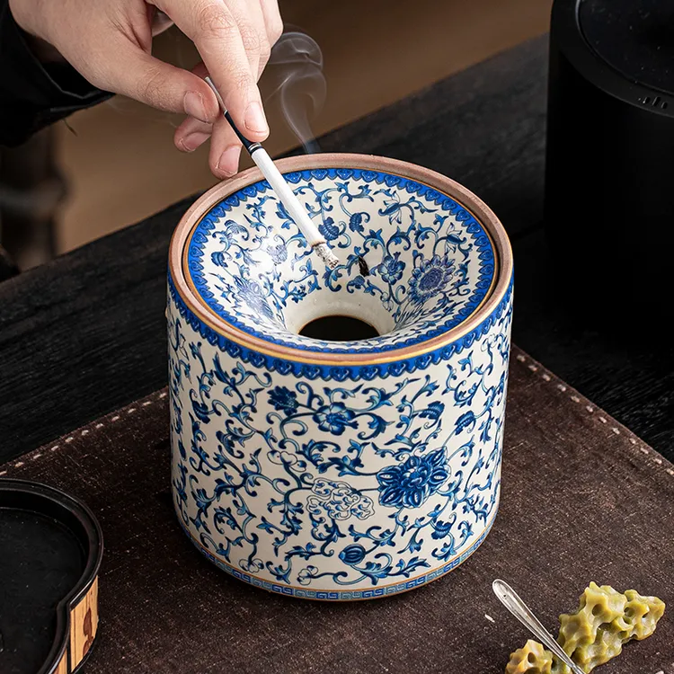 汝窑青花缠枝莲漏斗式烟灰缸大号带盖防灰家用客厅创意个性烟缸LX