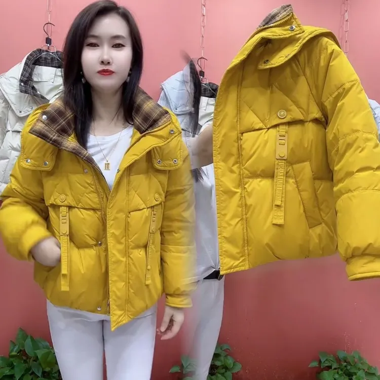 格子连帽羽绒服女短款2025冬季休闲保暖加厚鸭绒泡芙款外套面包服