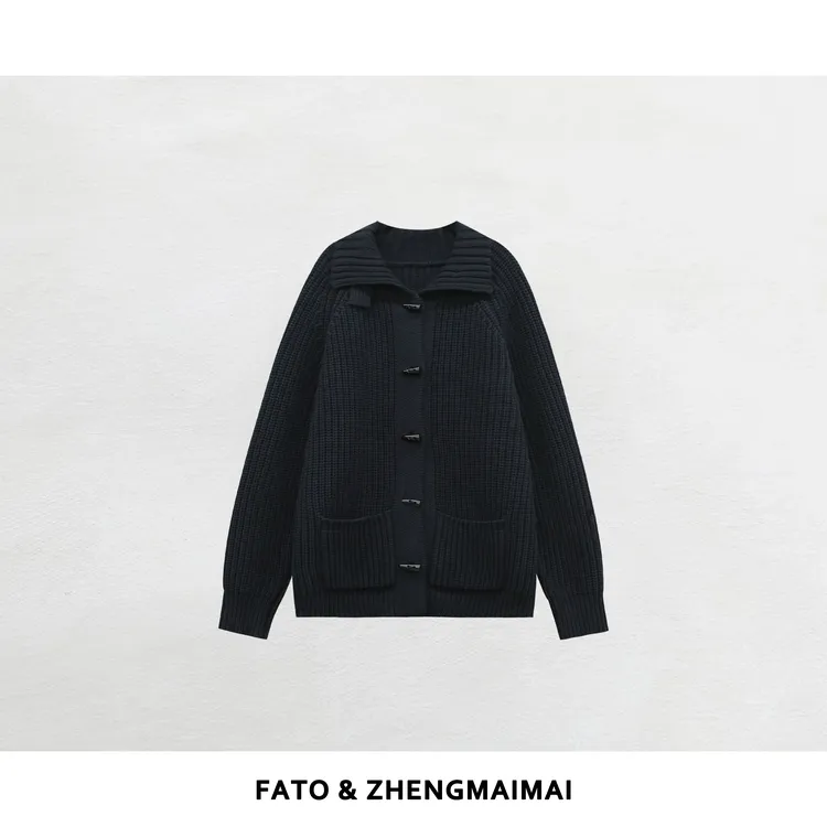 郑买买 蓝莓贝果 秋冬新款显瘦百搭翻领牛角扣开衫毛衣 CC51101M2