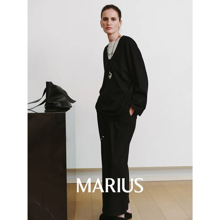 MARIUS"天秤座"美利奴羊毛极简佰搭松弛慵懒感U领T恤/半裙