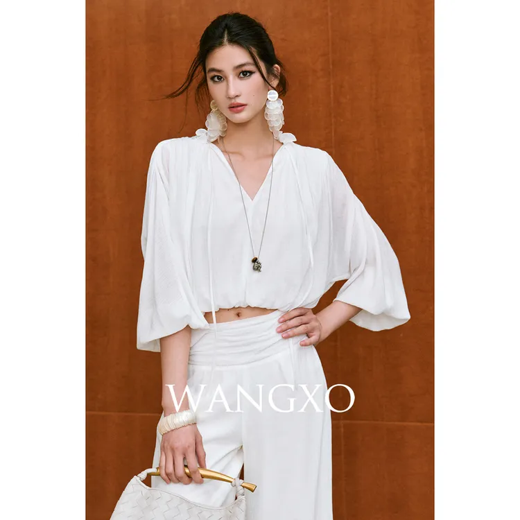 WANGXO  抽皱V领绑绳连肩蝙蝠袖上衣套装250825W
