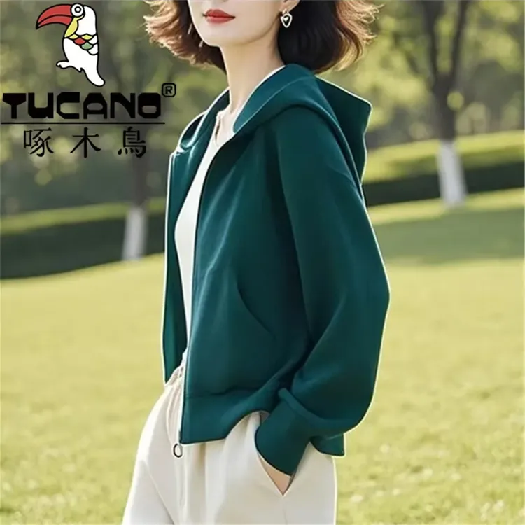 啄木鸟休闲纯棉宽松显瘦卫衣春秋新款妈妈装长袖时尚外穿连帽上衣