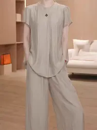 25012#褶皱款两件套套装女短袖显瘦时尚气质宽松简约百搭夏季