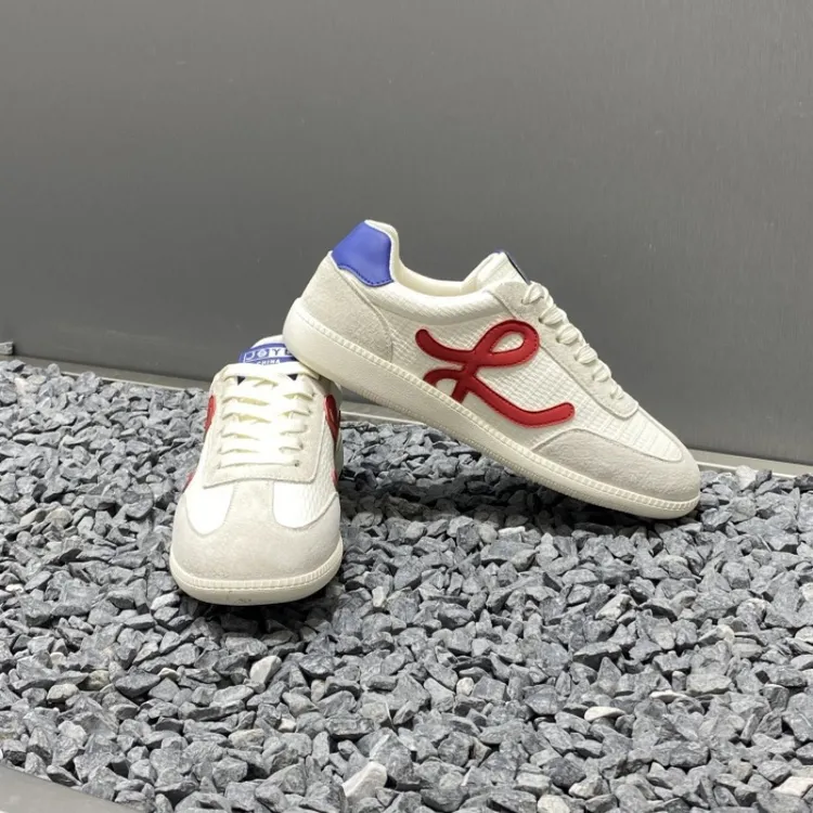 男鞋2025秋季新款时尚休闲鞋运动休闲鞋男士单鞋系带百搭透气舒适