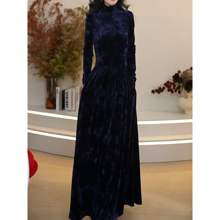 轻奢小香风高级感收腰长裙女2025冬季新款气质优雅高领显瘦A字裙